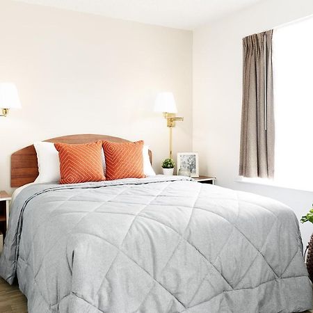 Intown Suites Extended Stay קולורדו ספרינגס מראה חיצוני תמונה